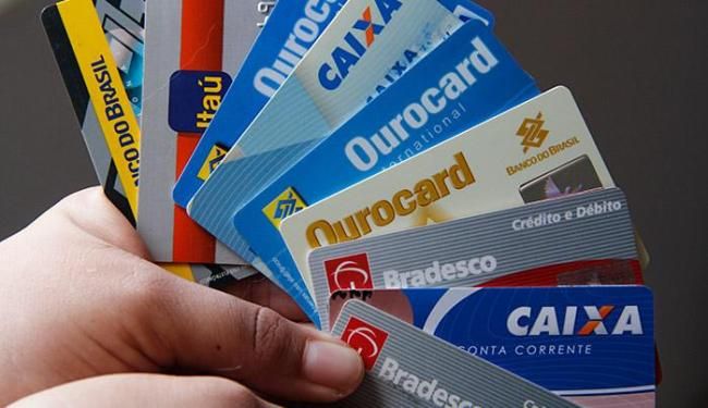Uso do rotativo do cartão fica limitado em 30 dias para tentar baixar juros