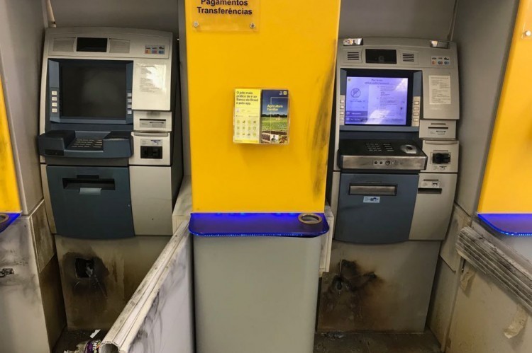 Arrombados dois caixas eletrônicos do Banco do Brasil em Bom Princípio