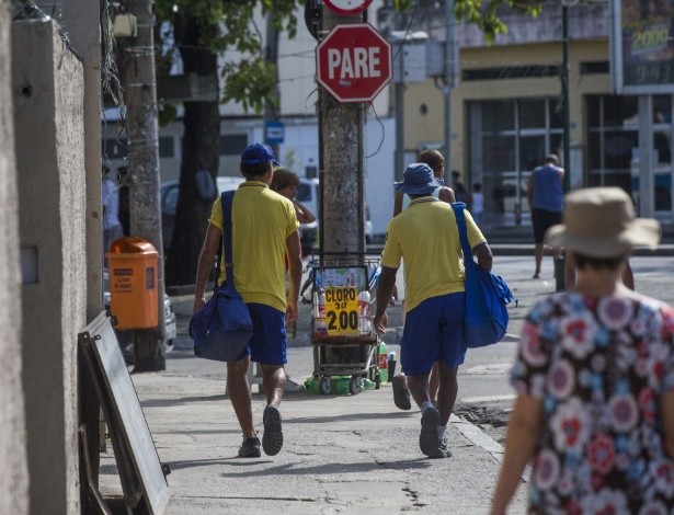 Correios perdem 20 mil postos de trabalho em cinco anos. Funcionários iniciam greve nessa segunda-feira.