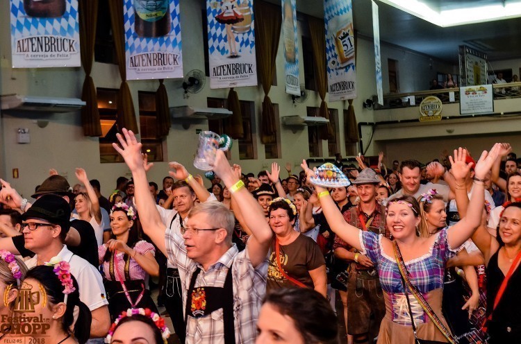 Sucesso já na primeira noite do Festival do Chopp de Feliz