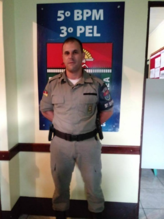 Soldado salva bebê de duas semanas