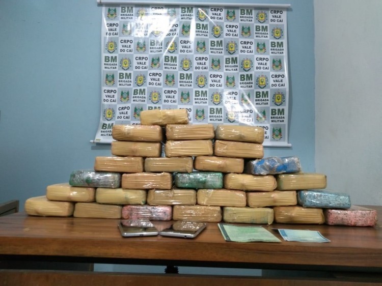 Grande apreensão de cocaína na RS 122, em São Sebastião do Caí