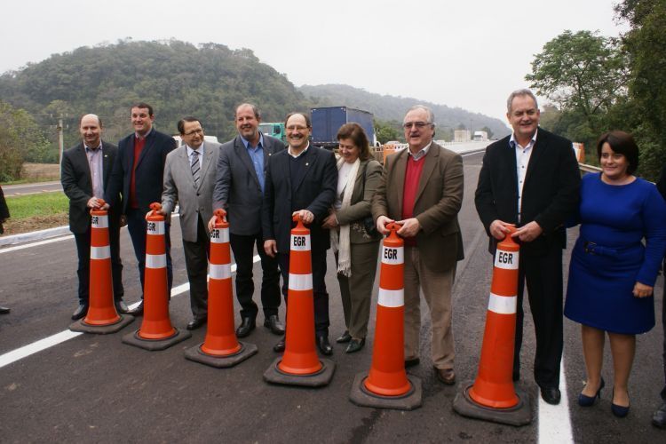 Governador libera ponte sobre o rio Caí, em Bom Princípio
