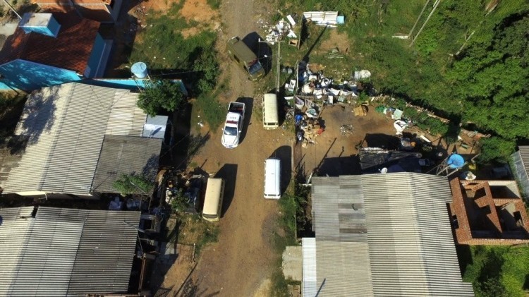 Brigada usa drone para monitorar ponto de tráfico